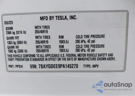 2023 Tesla Model Y Awd/Long Range Dual Motor All-Wheel Drive z USA, uszkodzony, nr VIN 7SAYGDEE9PA145270